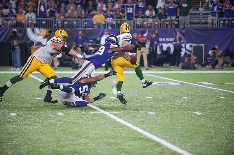 Vikings get big game from Sam Bradford to beat Packers 17-14