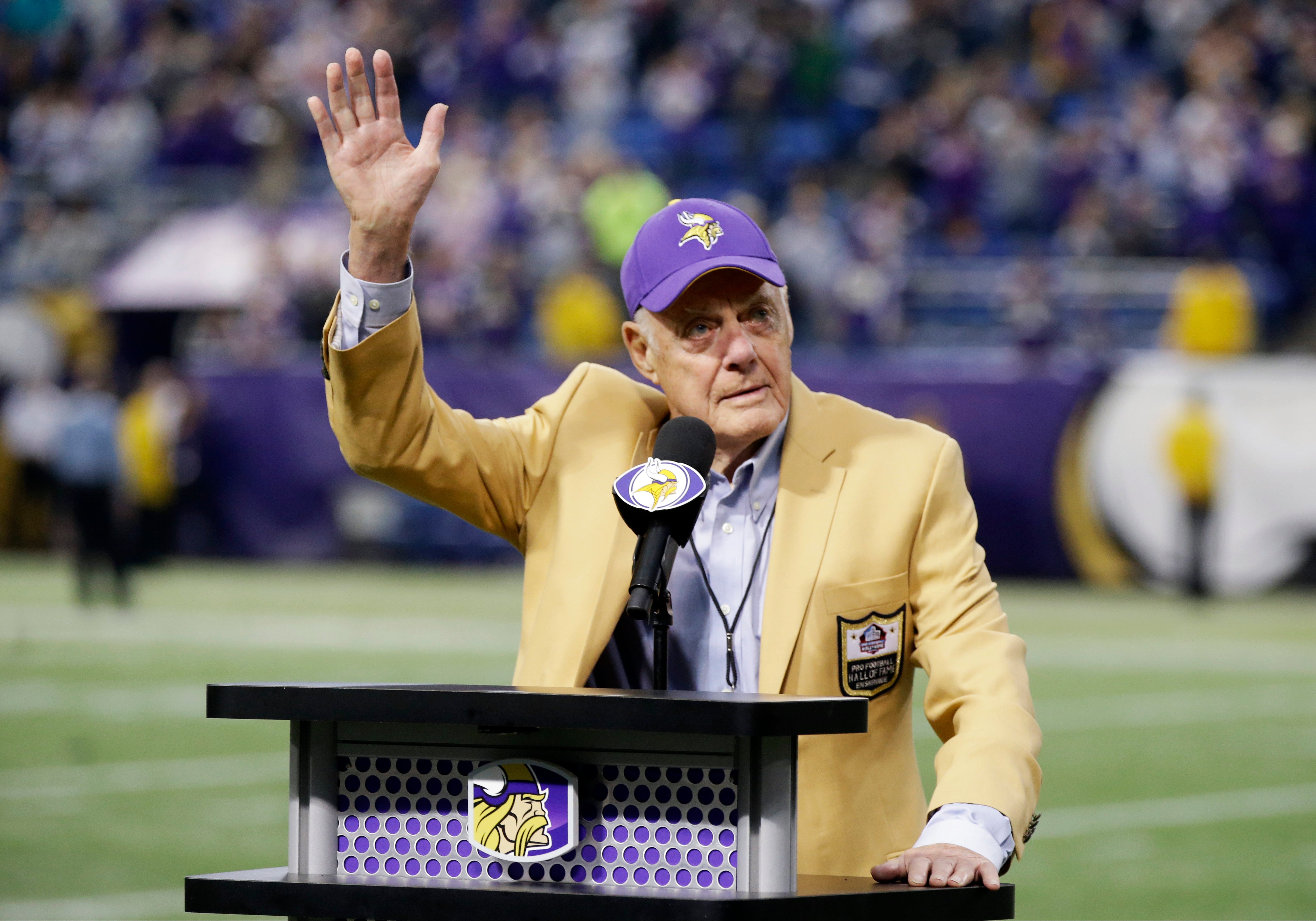 Bud Grant: Legendary Minnesota Vikings head coach dies at age 95