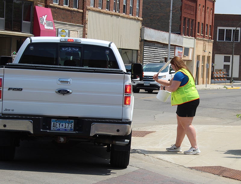 Volunteers Raise Money For Humane Society Albert Lea Tribune Albert Lea Tribune 