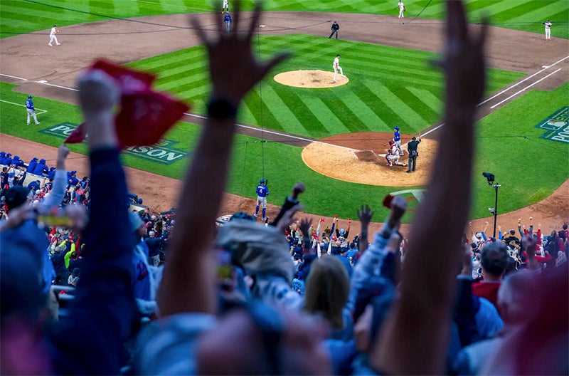 Twins win first playoff game since 2004